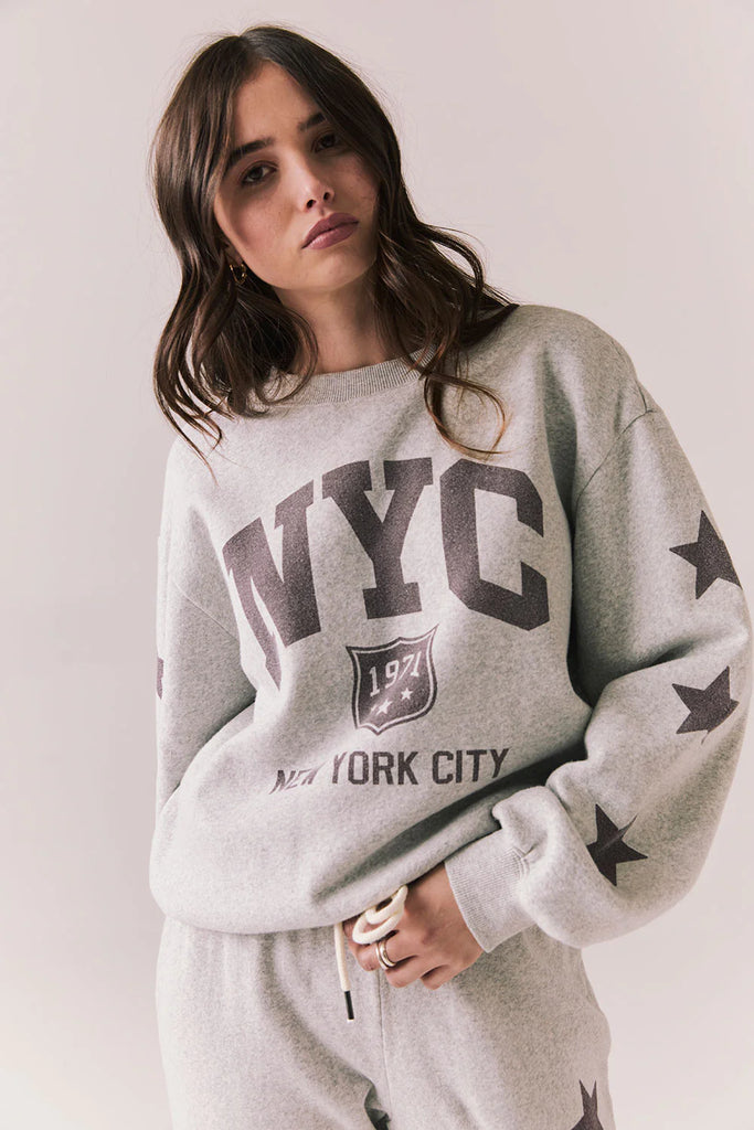 CW9388-CHA8071 NYC Stars