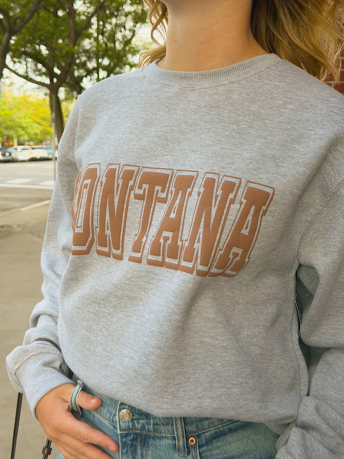 CUSTOM SWEATSHIRTS & HATS