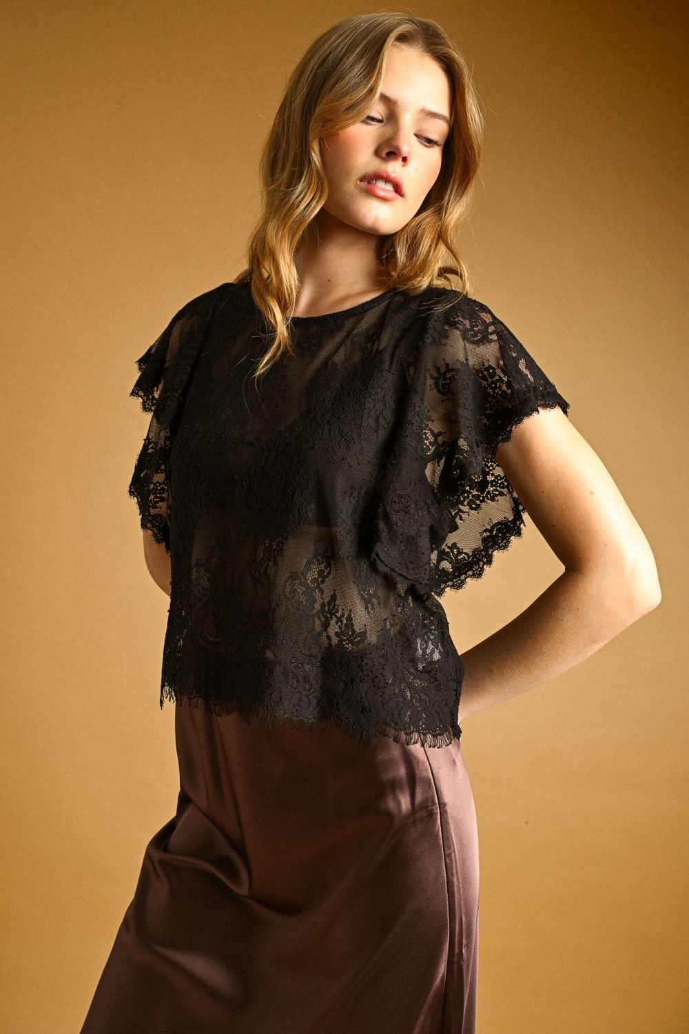 MM675L20 Lace Top