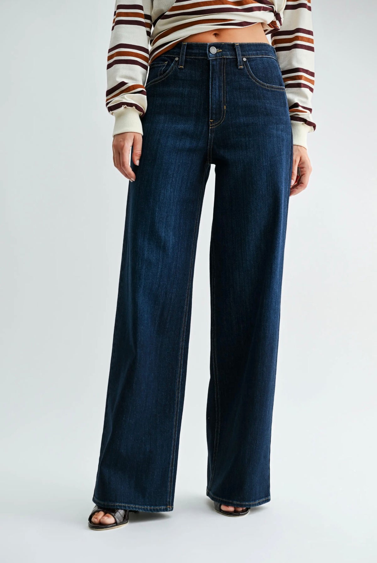 Relaxed Wide Leg DK