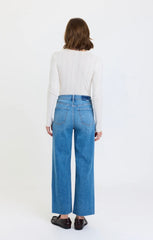 D00017180 Wavy Pleaser