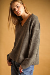 MM708M23 V-Neck Sweater
