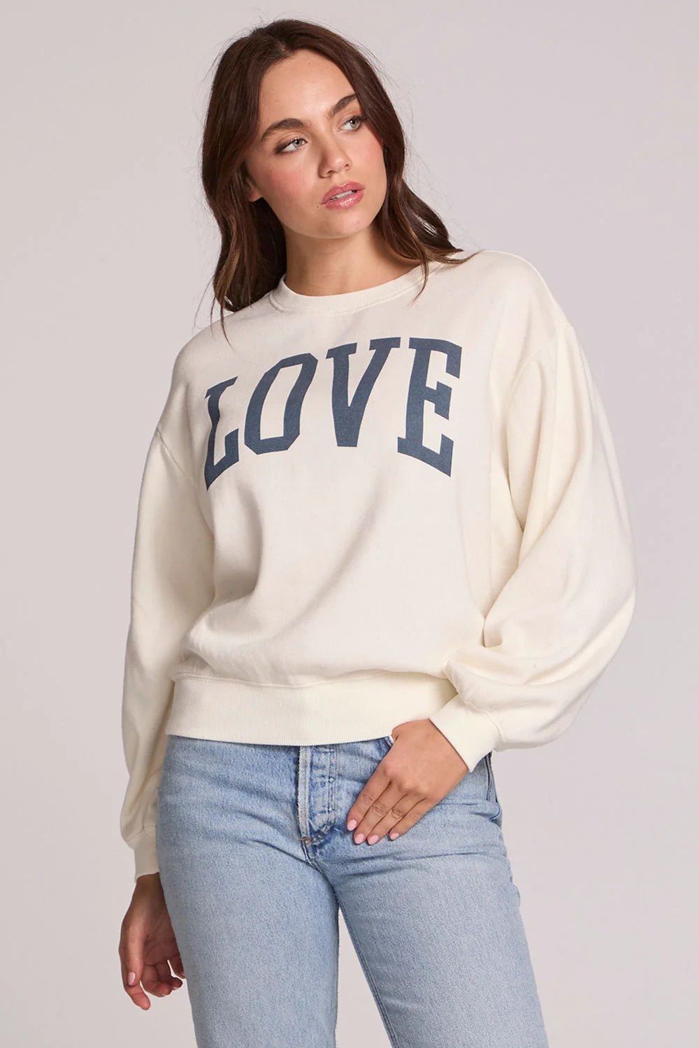 CW9388-CHA8343 Love Crewneck