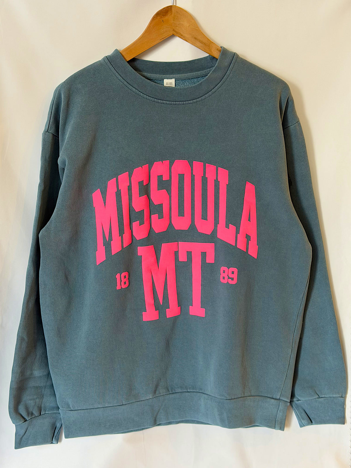 LL199B34 Pink & Blue Missoula